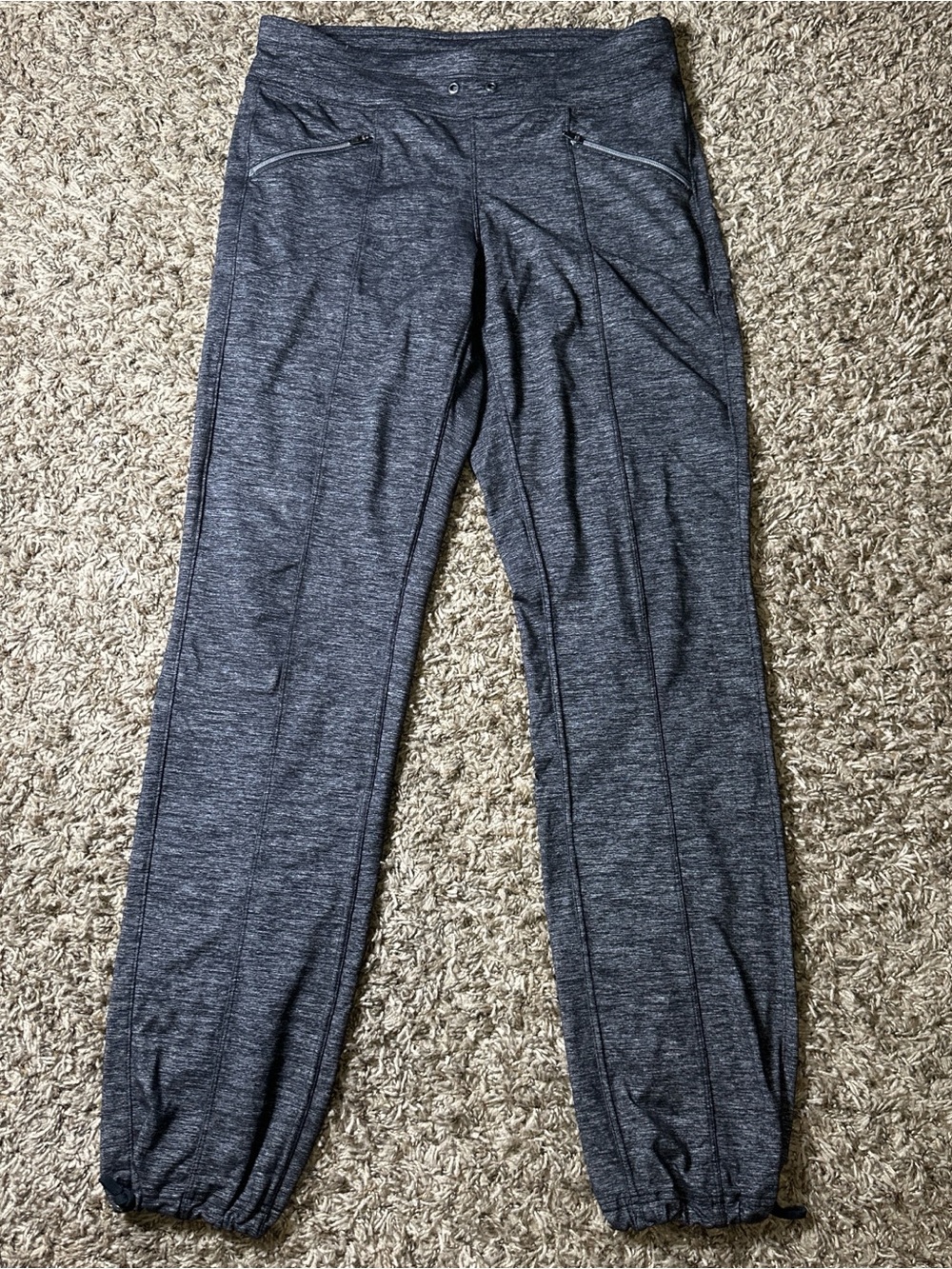 Athleta Women’s Grey Jogger with pockets and adjustable hem size S